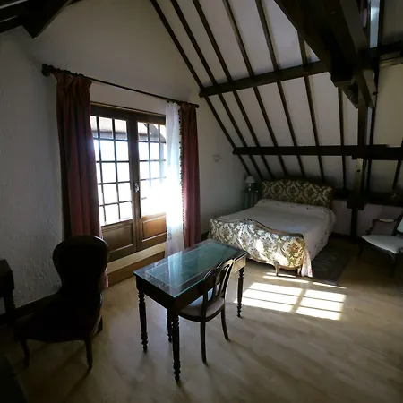 D'hotes La Gautraie Otel 3*